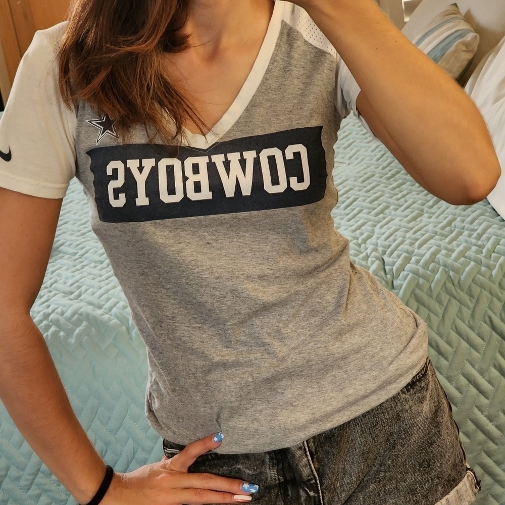 Dallas Cowboys Football Team Official NFL  Women's Sports T-Shirt Size: XS​